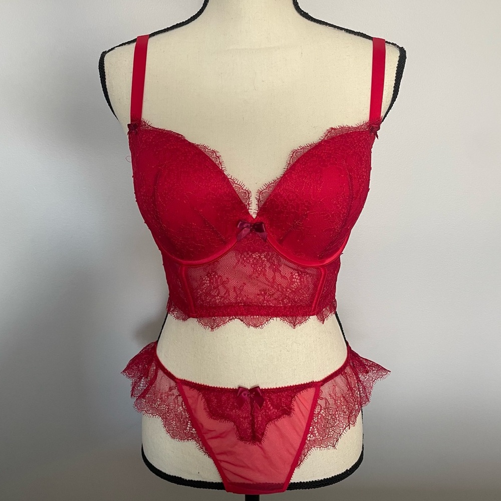 Victoria’s Secret Very Sexy Lingerie Set